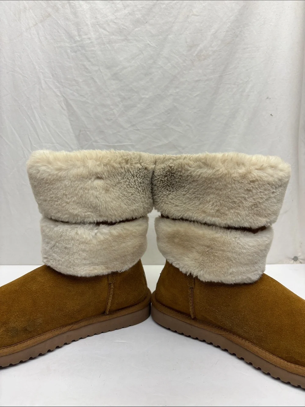 Koolaburra by Ugg Cozy boots, SZ 8, box 75